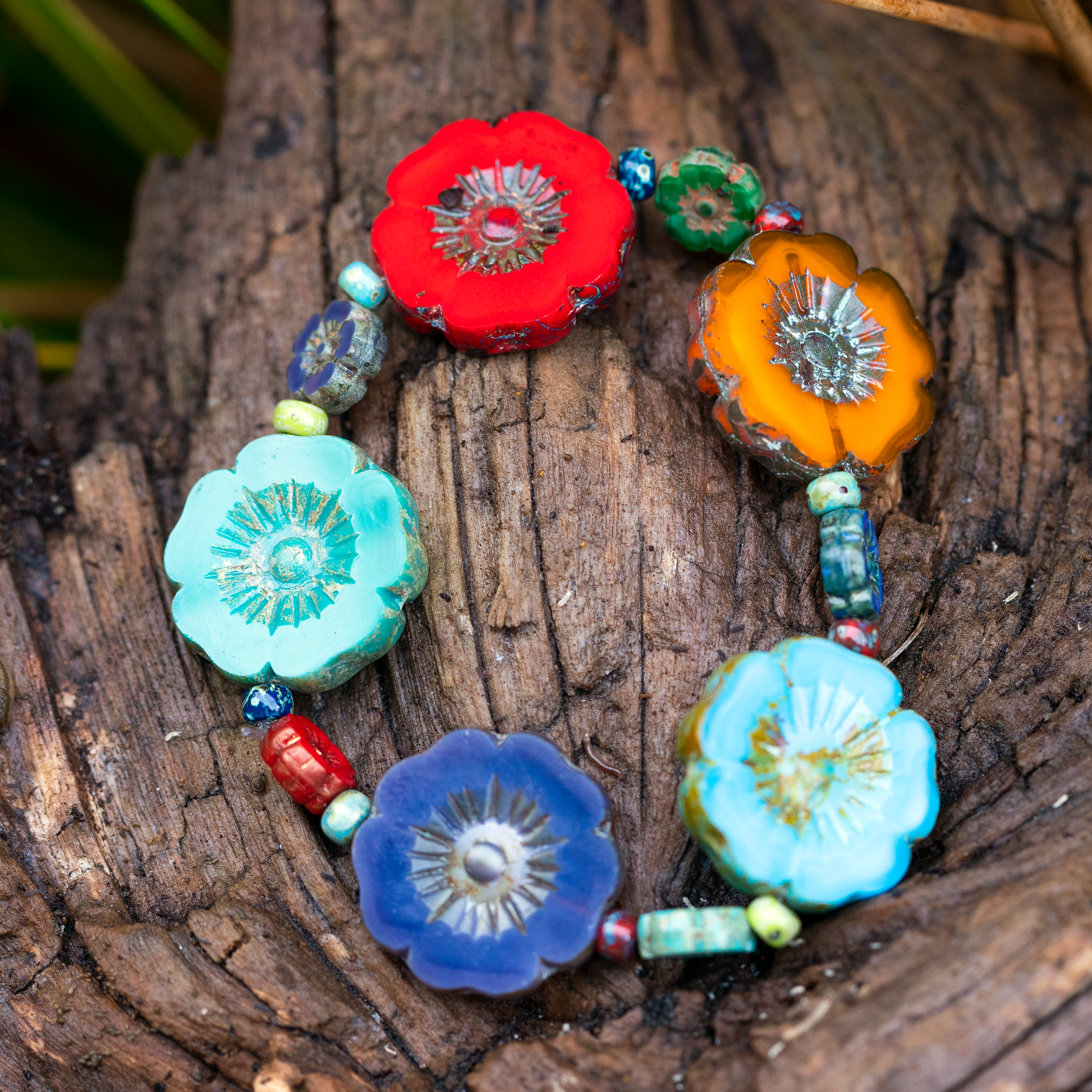 Five Large Hawaiian Flowers Bracelet