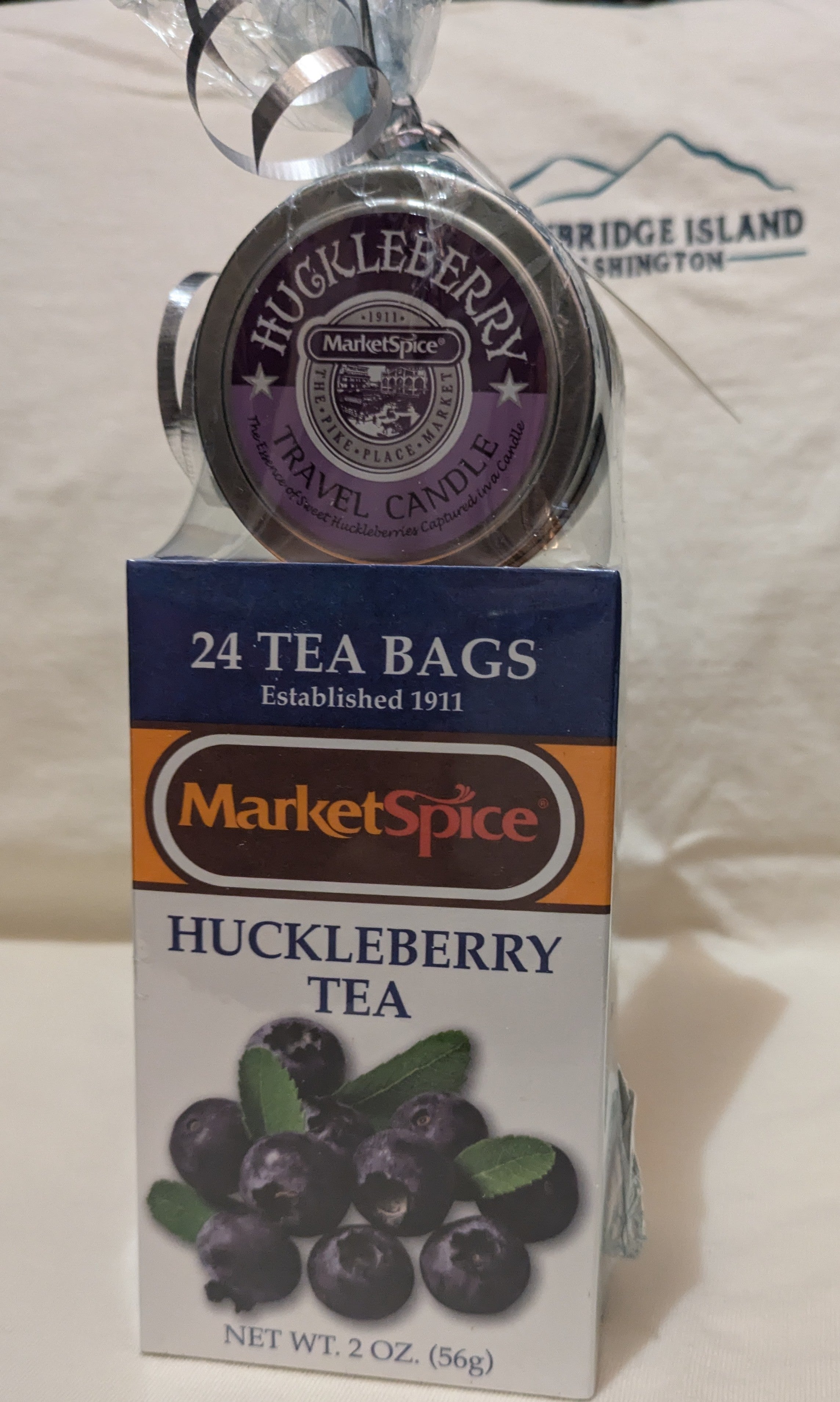 HUCKLEBERRY TEA(24Tea TBGS) Candle Gift PK