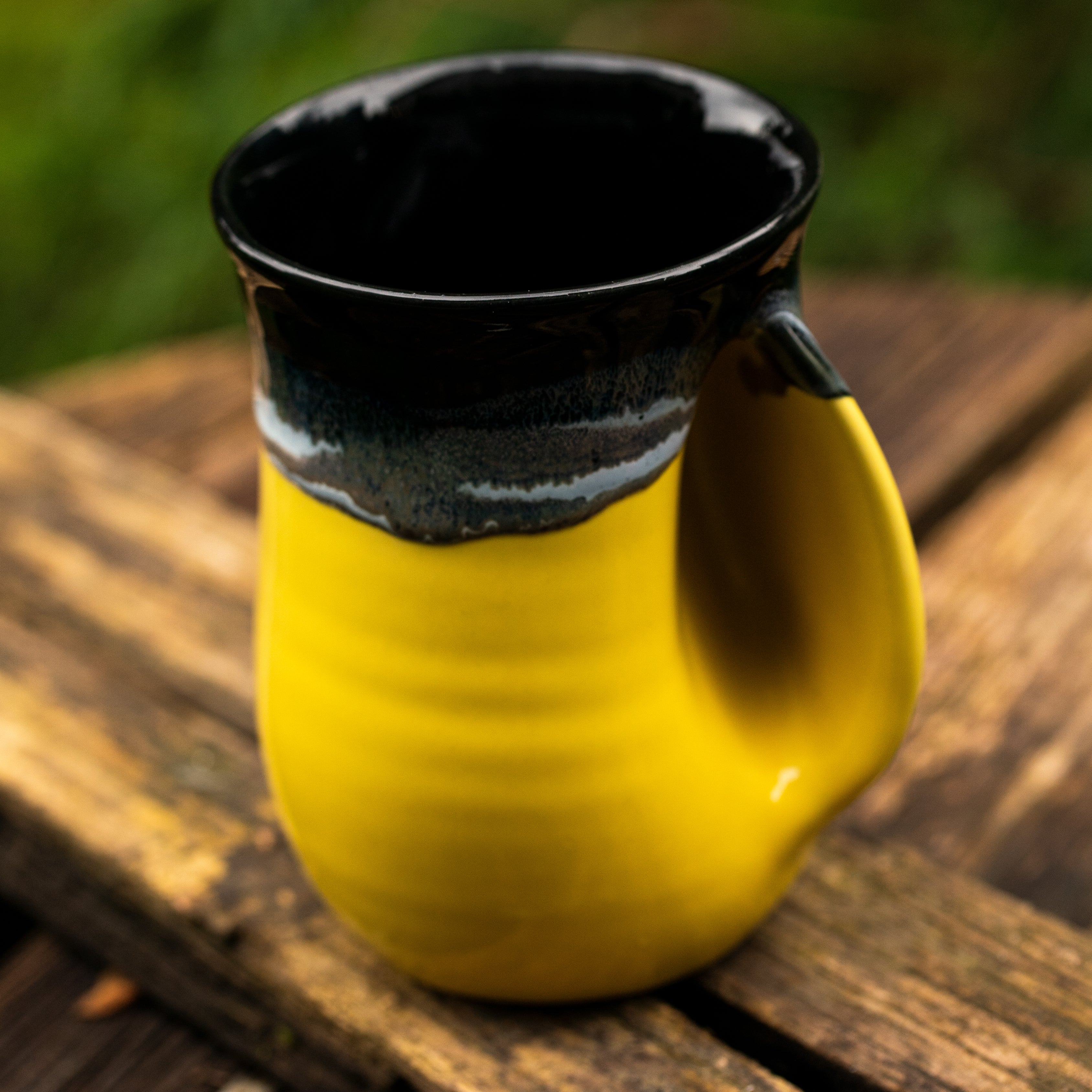 Bumblebee Handwarmer Mug