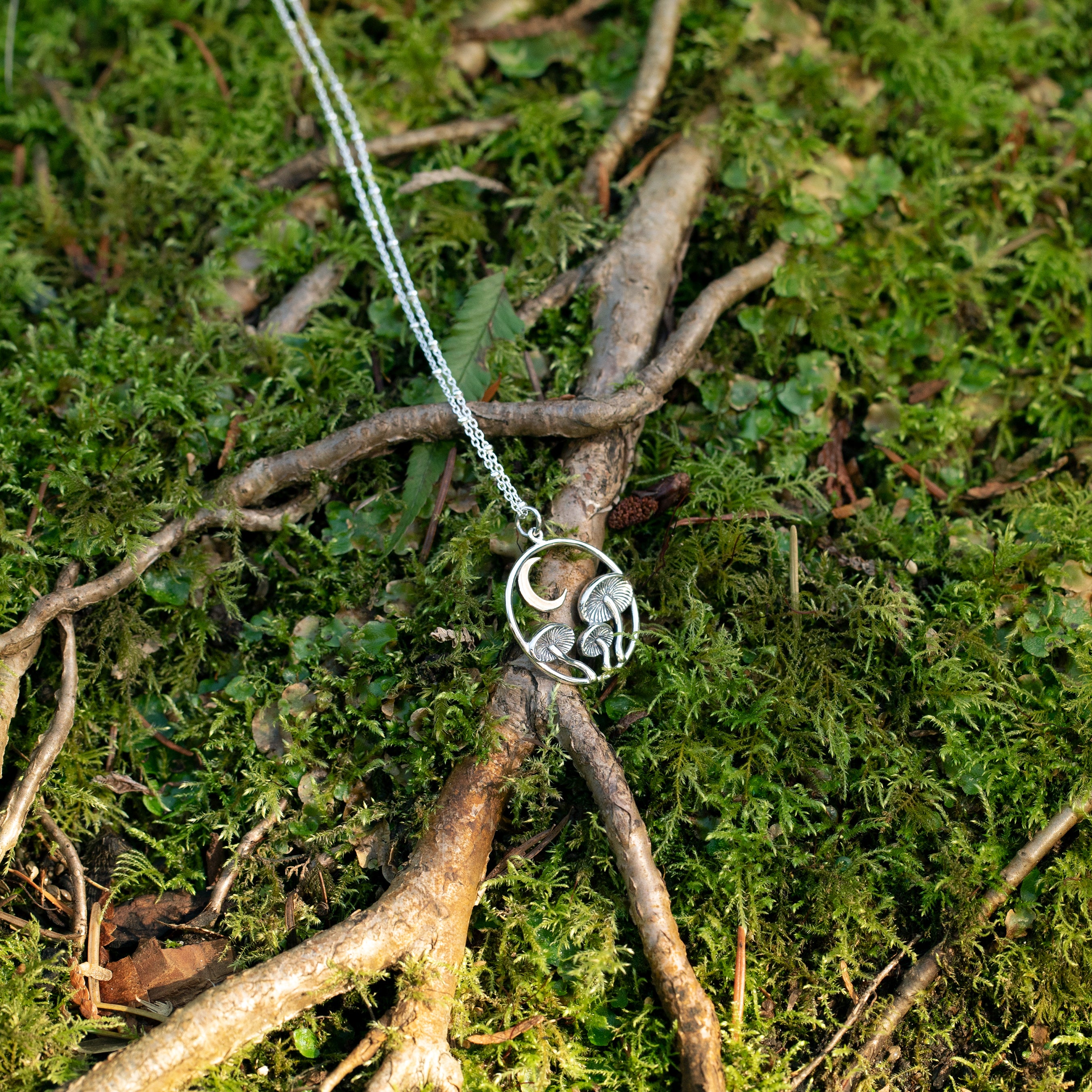 Large Three Mushrooms in Circle Silver Necklace